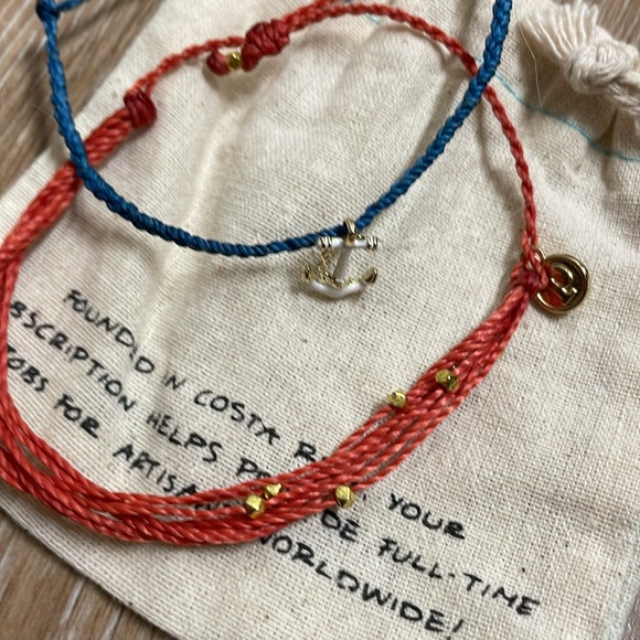 Brand new set of 2 matching Pura Vida bracelets with bag - Picture 2 of 2